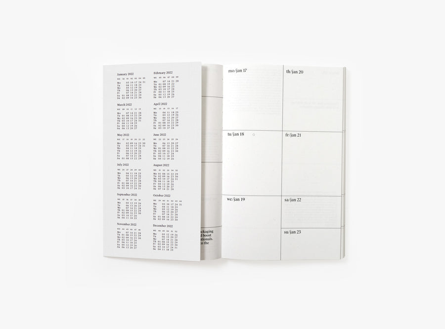 First spread of our 2022 planner with the bandana showing the year calendar.