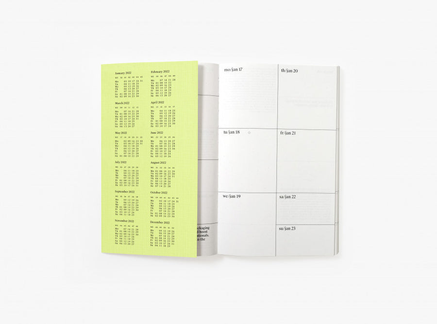 First spread of our 2022 planner with the bandana showing the year calendar.